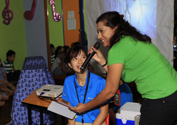 Marine-Explorers-Marine-Life-Park-Education-Team-