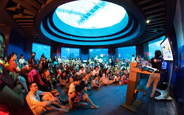 aquarist talk at S.E.A. Aquarium